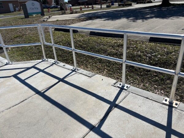 A two-row aluminum pipe with baseplate mounting or core drilled mounting.